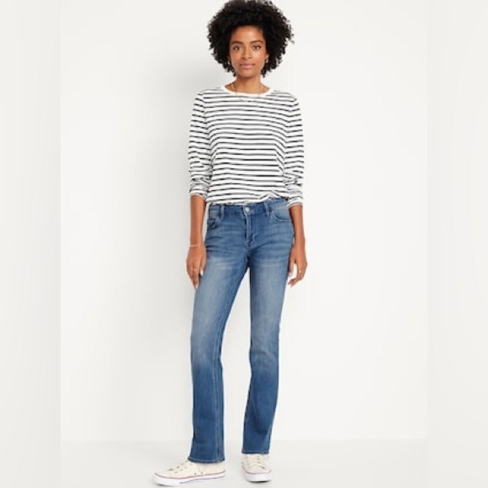 Mid-Rise Wow Boot-Cut Jeans